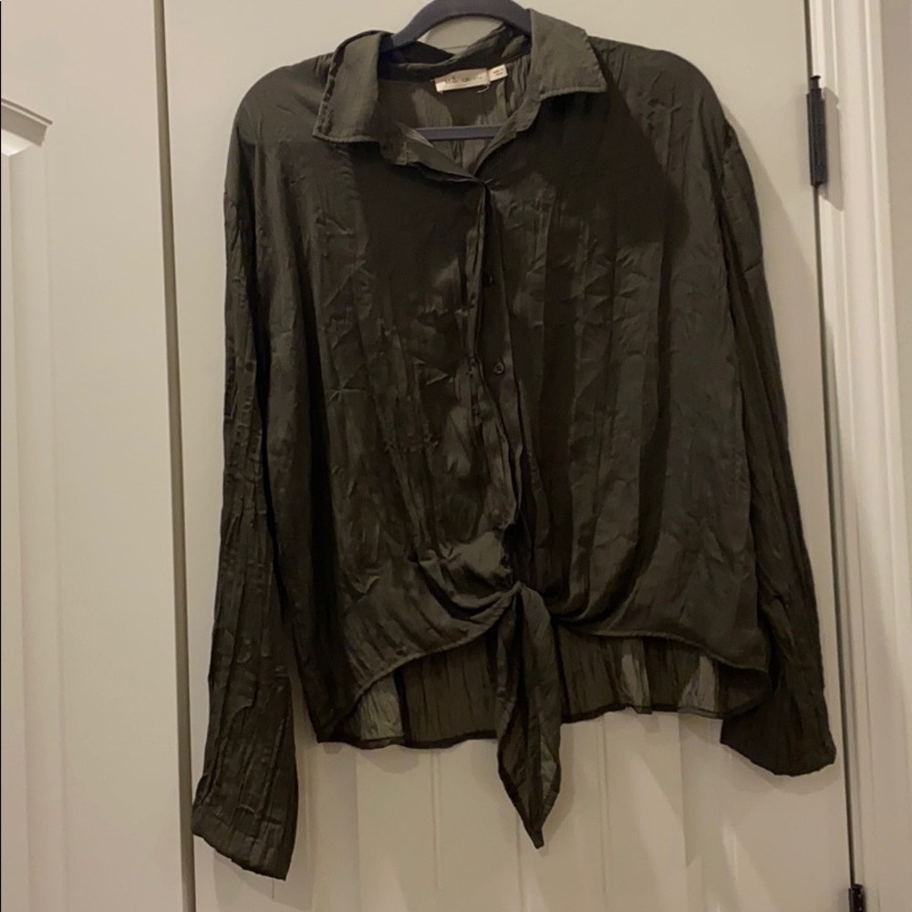 Textured, green button tie top